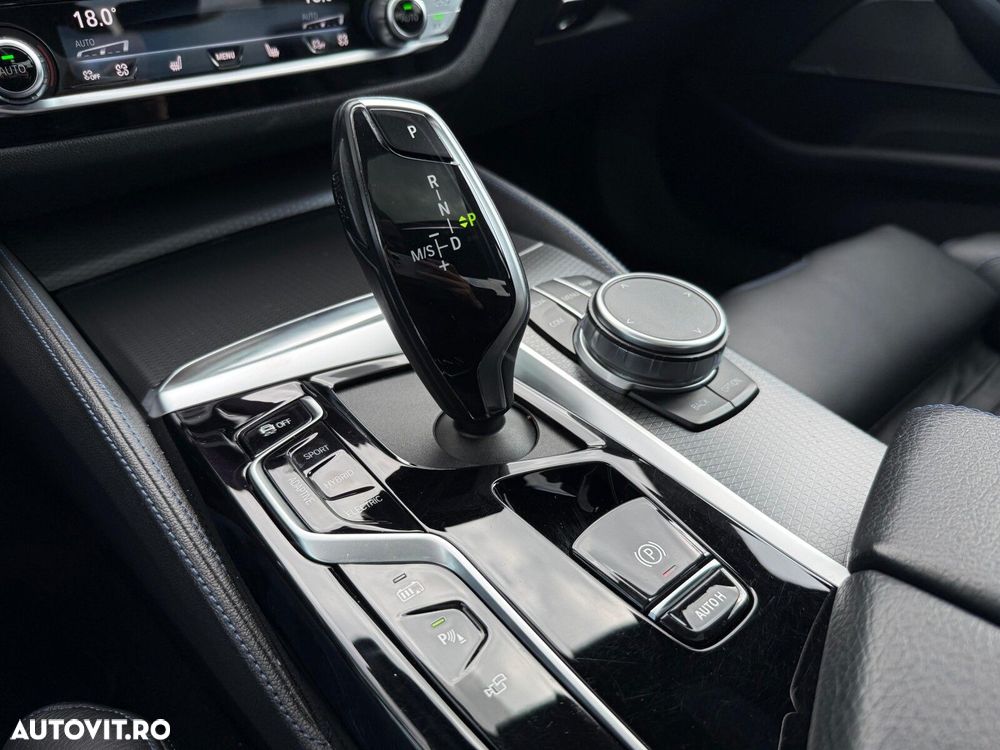 BMW Seria 5 530e xDrive AT PHEV - 11