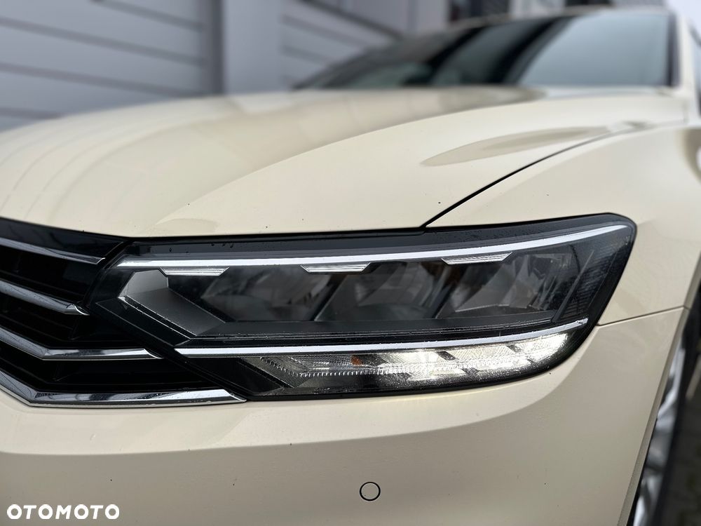 Volkswagen Passat 2.0 TDI SCR - 29