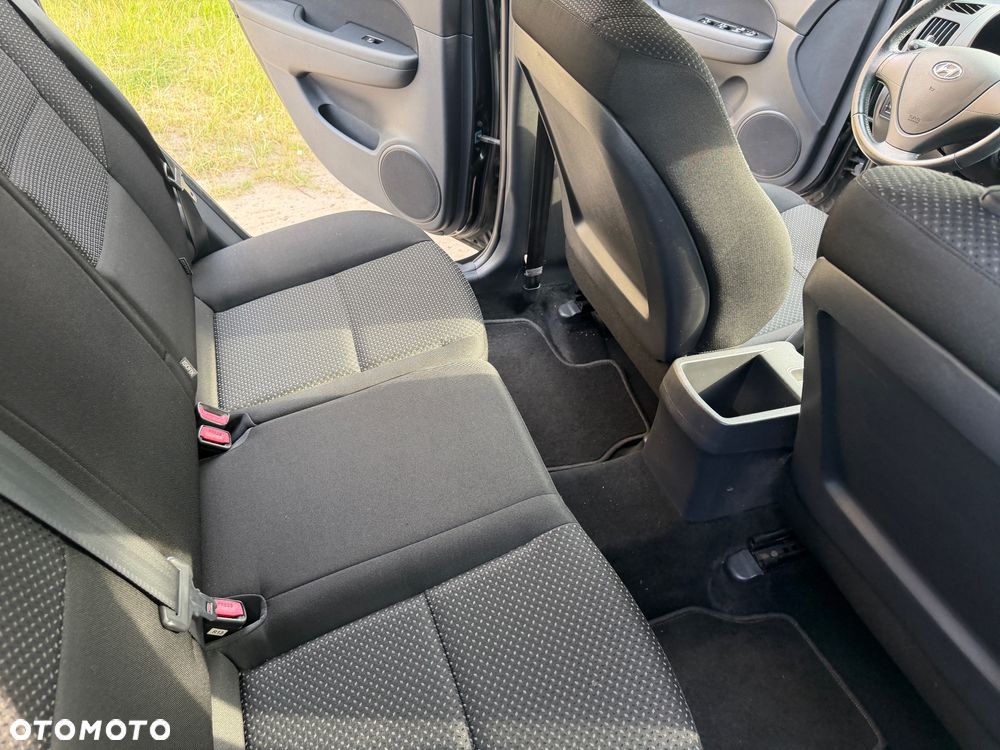 Hyundai i30 1.4 Comfort World Cup - 17