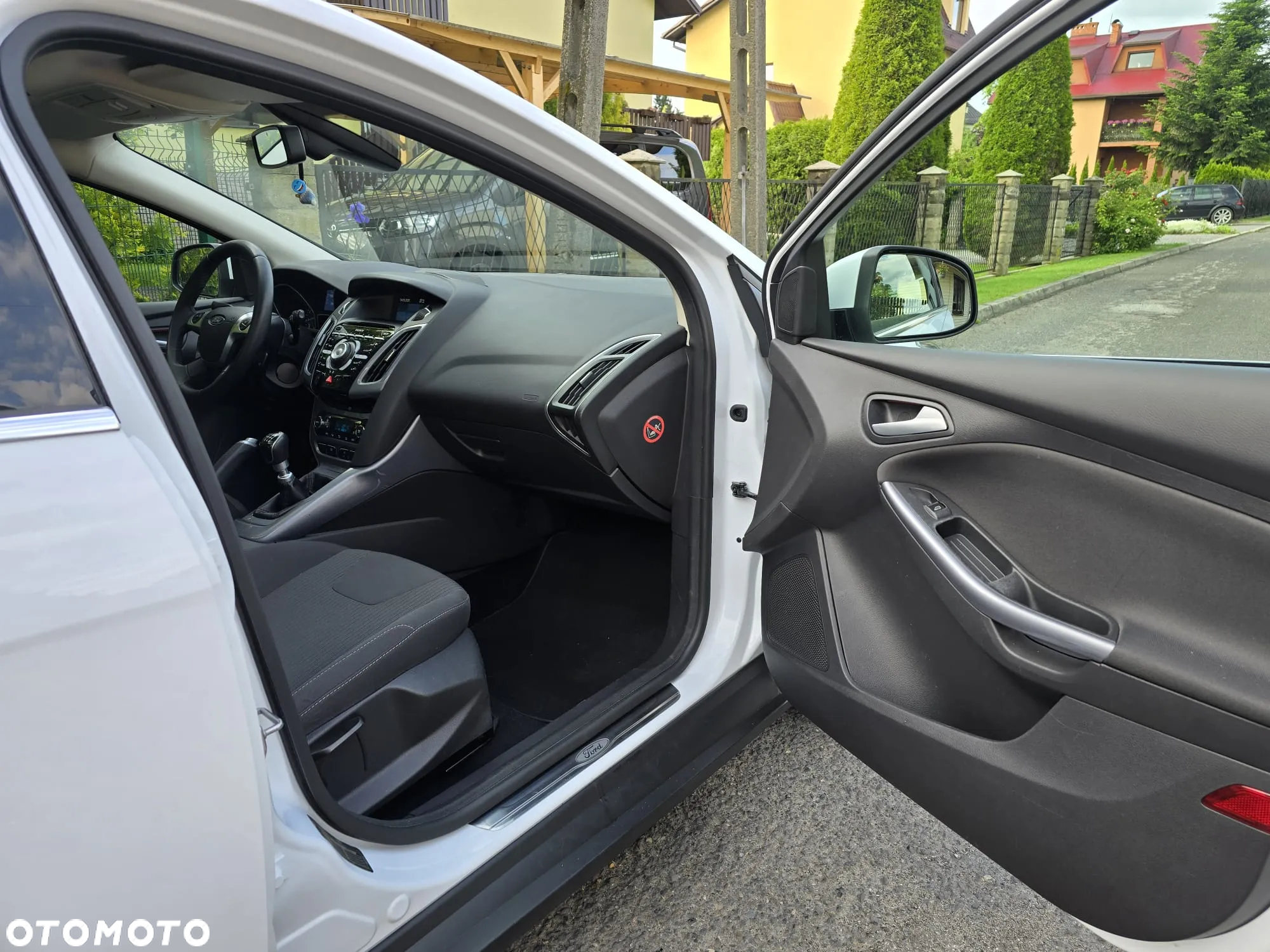 Ford Focus 1.0 EcoBoost Titanium - 30