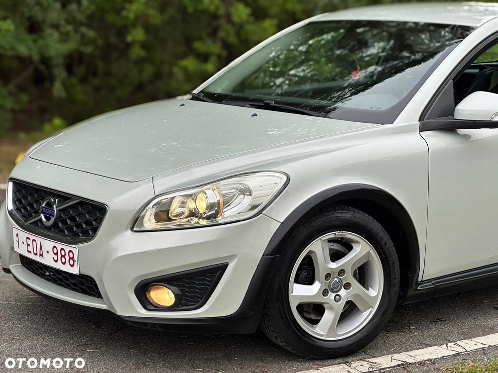 Volvo C30 D2 Momentum - 16