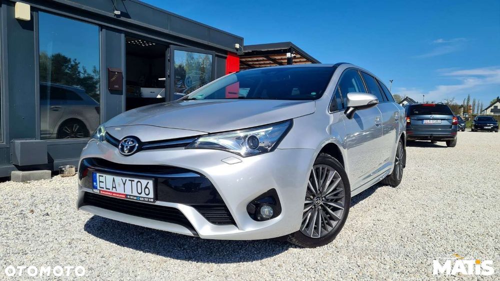 Toyota Avensis - 11