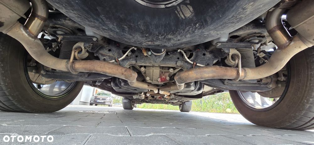 Jeep Grand Cherokee 5.7 V8 HEMI Overland - 38