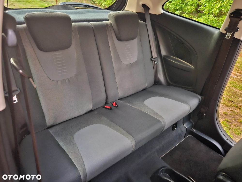 Ford KA 1.2 Titanium+ - 33
