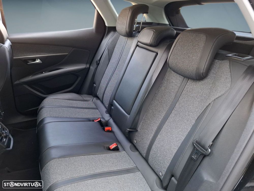 Peugeot 3008 1.2 PureTech Allure EAT8 - 12