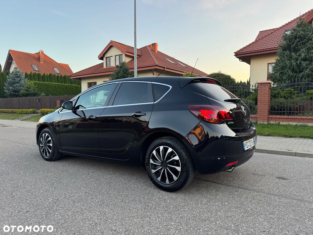 Opel Astra 1.4 Turbo Edition - 17