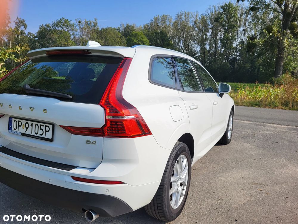 Volvo XC 60 B4 B Momentum - 8