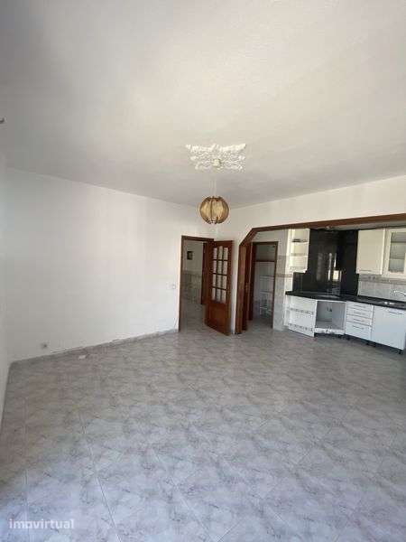 Apartamento Luminoso com Vista Rio – 97 m² – 5.º Andar com Elevador - Grande imagem: 2/10