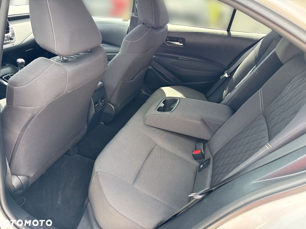 Toyota Corolla - 11
