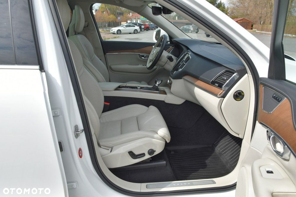 Volvo XC 90 - 14