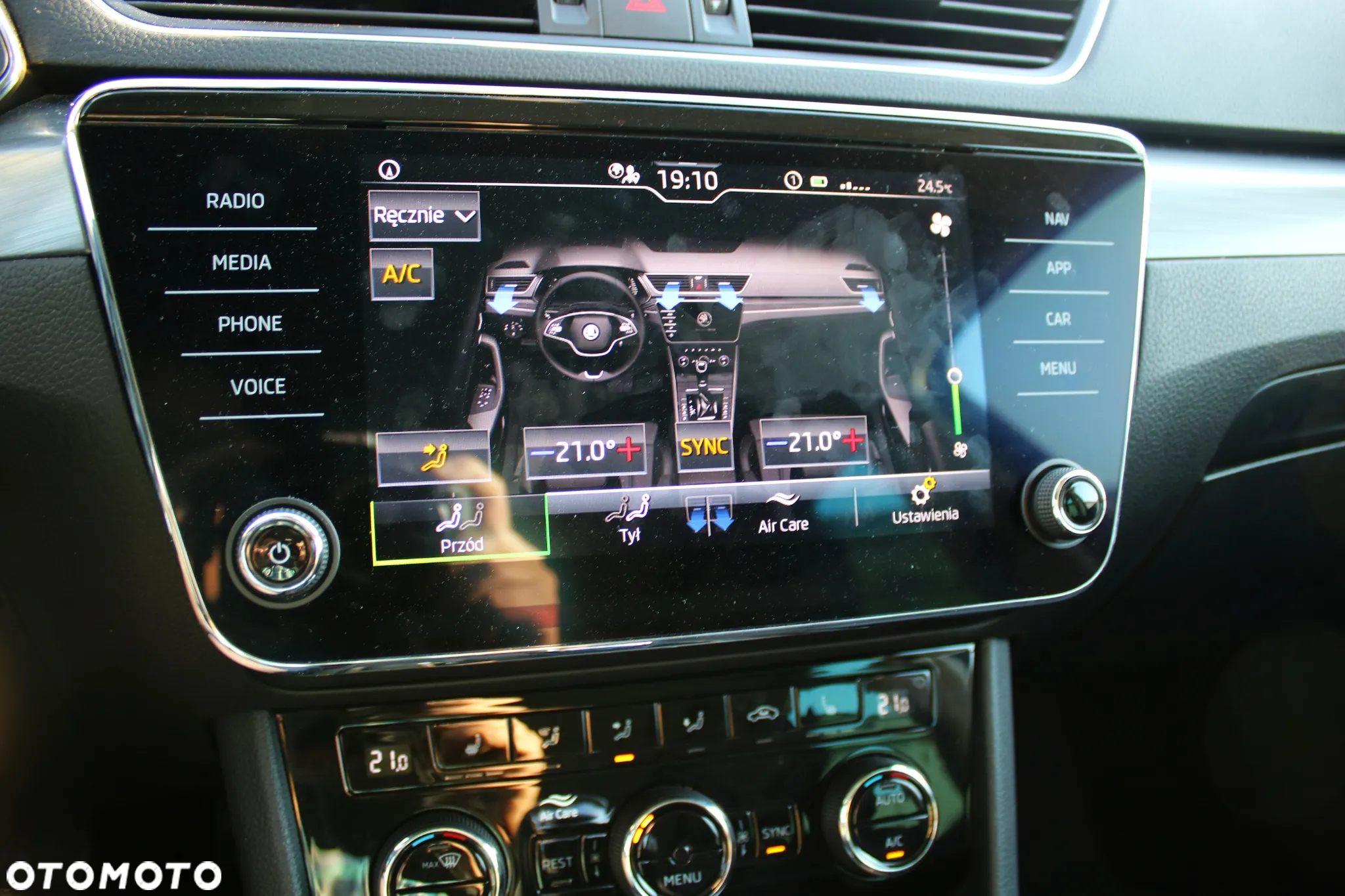 Skoda Superb 2.0 TSI Style DSG - 35