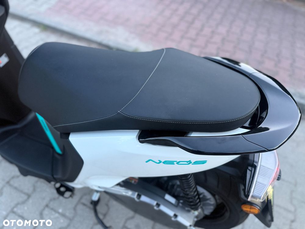 Yamaha Neos - 24