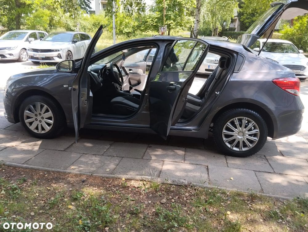 Chevrolet Cruze - 5
