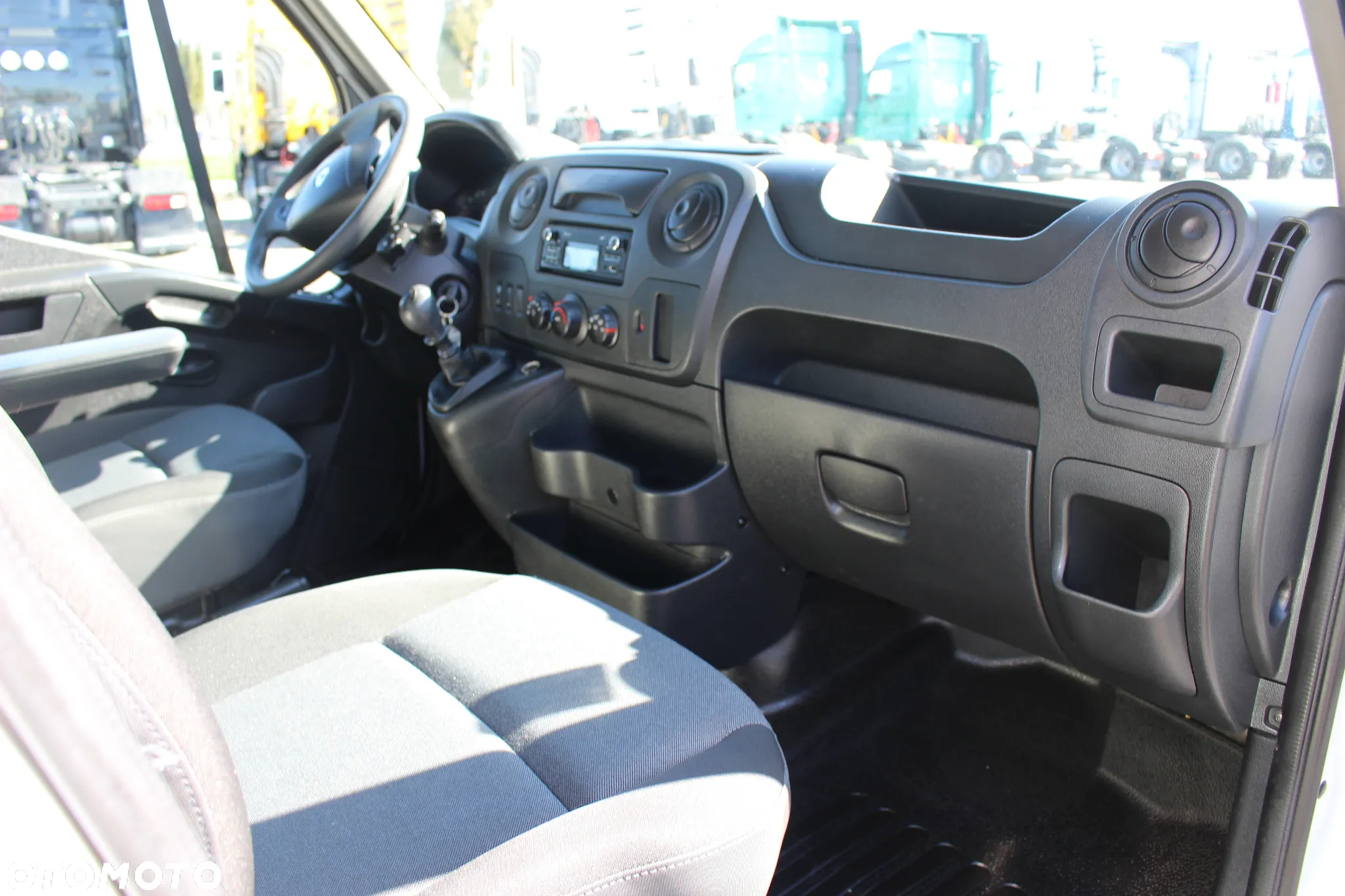 Renault MASTER 2.3*130 KM*/ KONTENER+BOCZNE DRZWI / KLIMA / CZUJNIKI COFANIA/ SERWIS / STAN IDEALNY / - 23