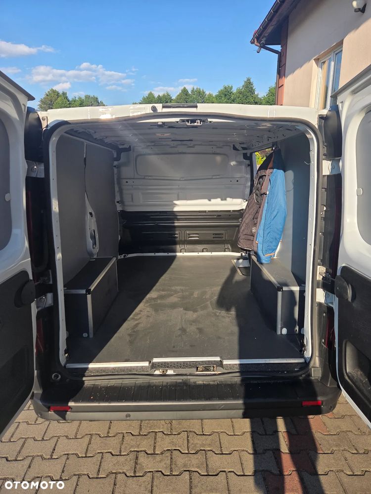Renault Trafic - 15