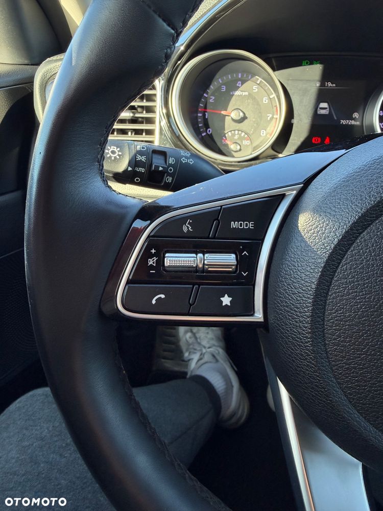 Kia Ceed 1.5 T-GDI Business Line - 32