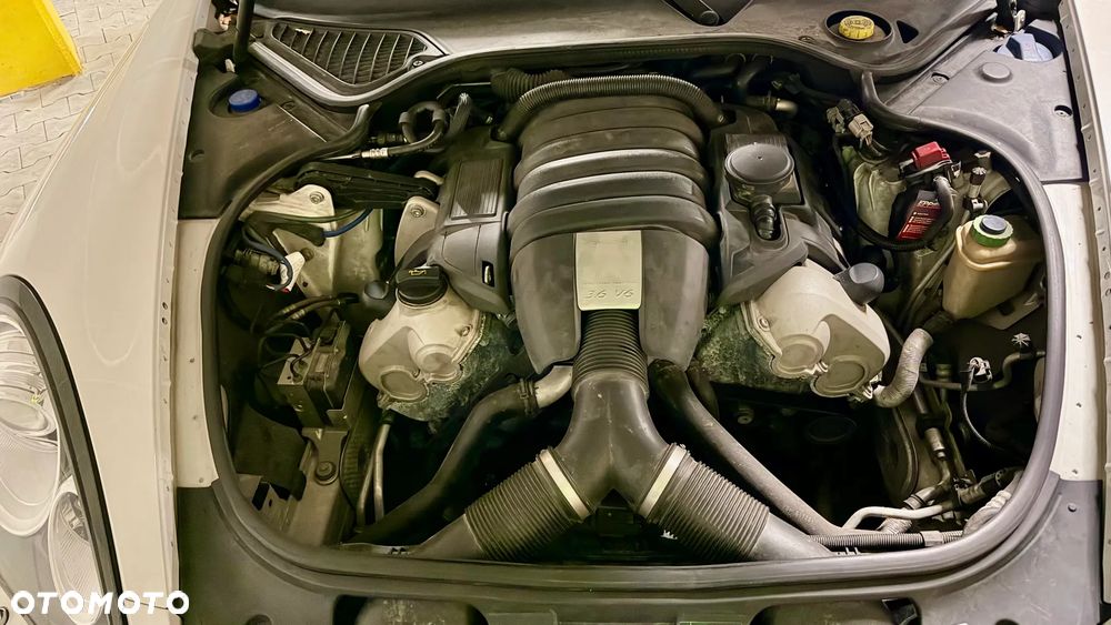 Porsche Panamera 4 PDK Platinum Edition - 14