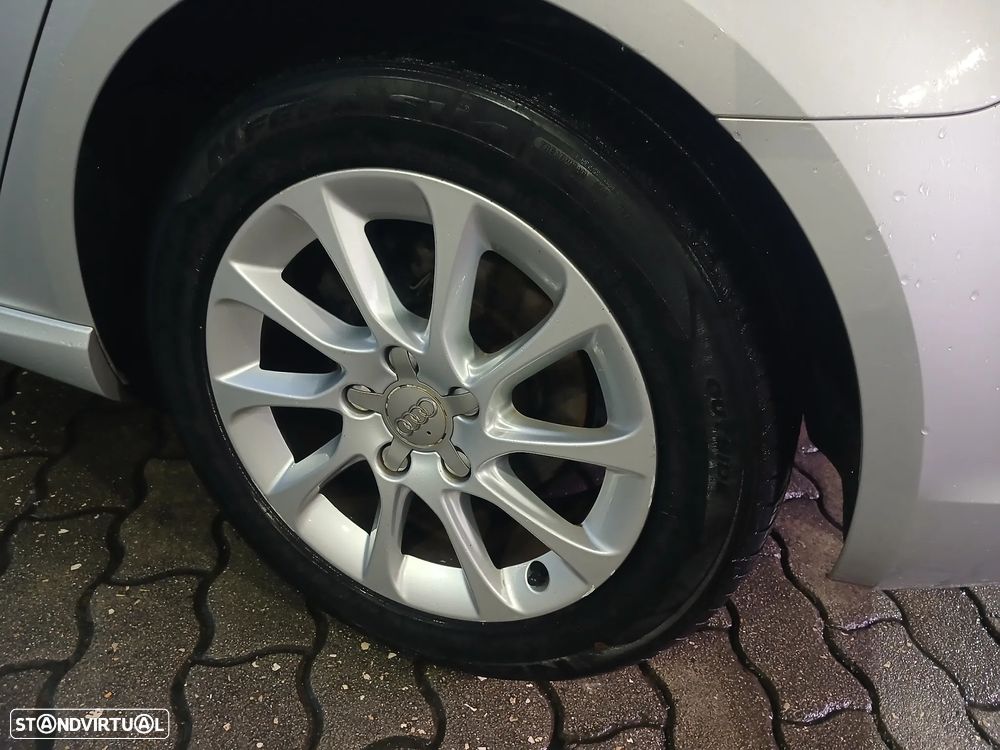 Audi A3 Sportback 1.6 TDI Attraction - 9