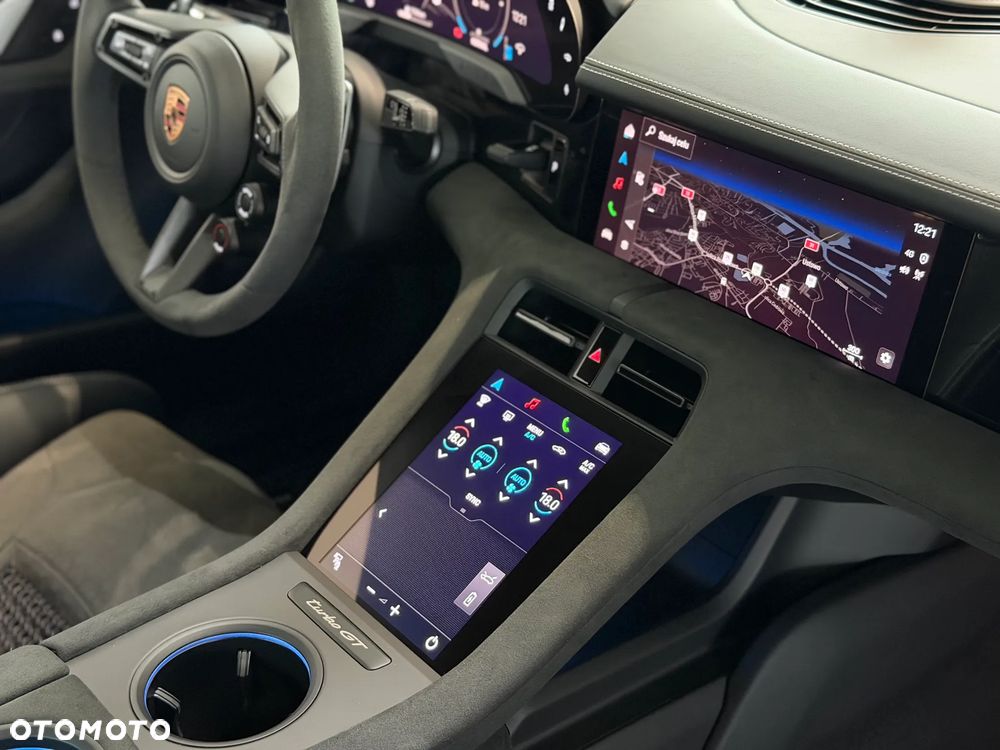 Porsche Taycan 105kWh Turbo GT - 29