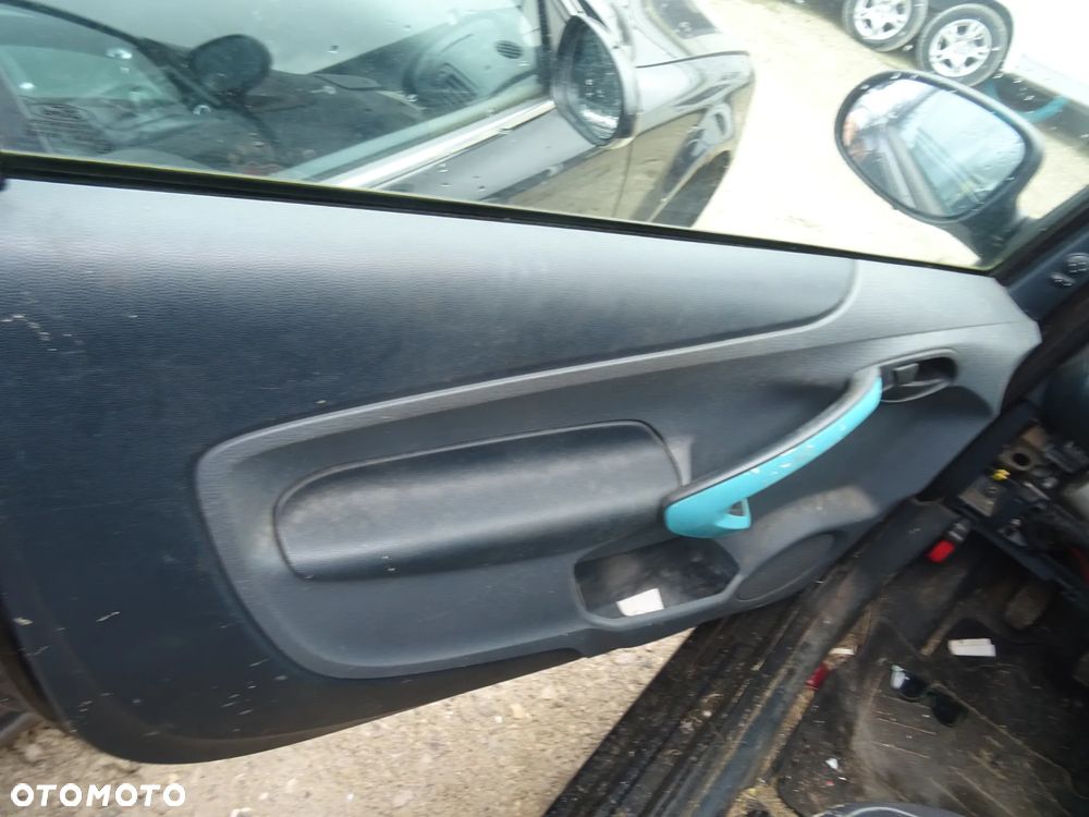 Ford Ka 2004 na części maska drzwi zderzak błotnik - 5