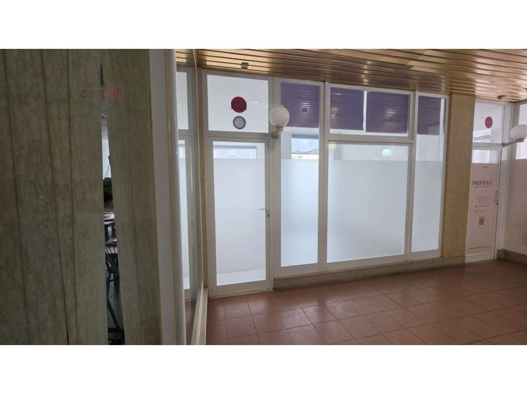 Espaço comercial para venda no Alto do Seixalinho - Grande imagem: 3/11