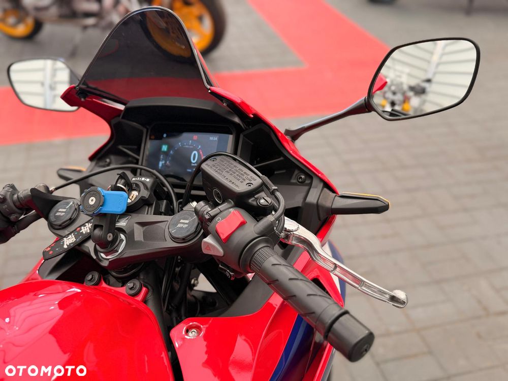 Honda CBR - 11