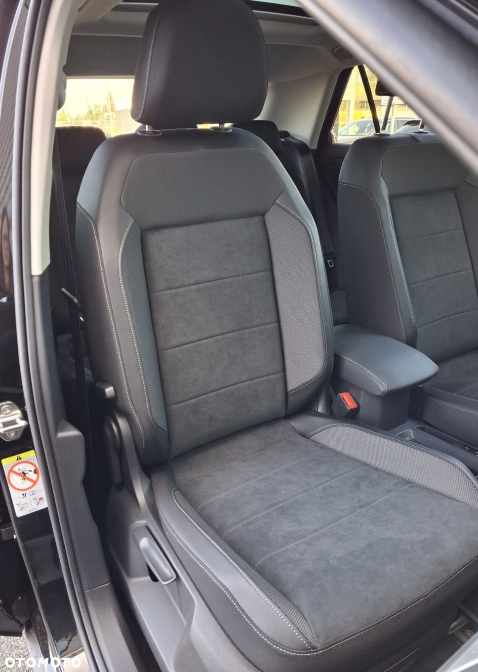 Volkswagen T-Roc - 15
