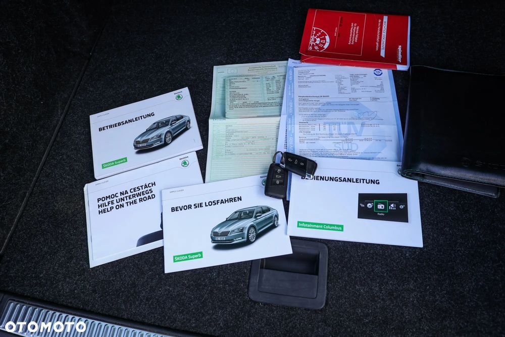 Skoda Superb 2.0 TDI 4x4 DSG L&K - 39