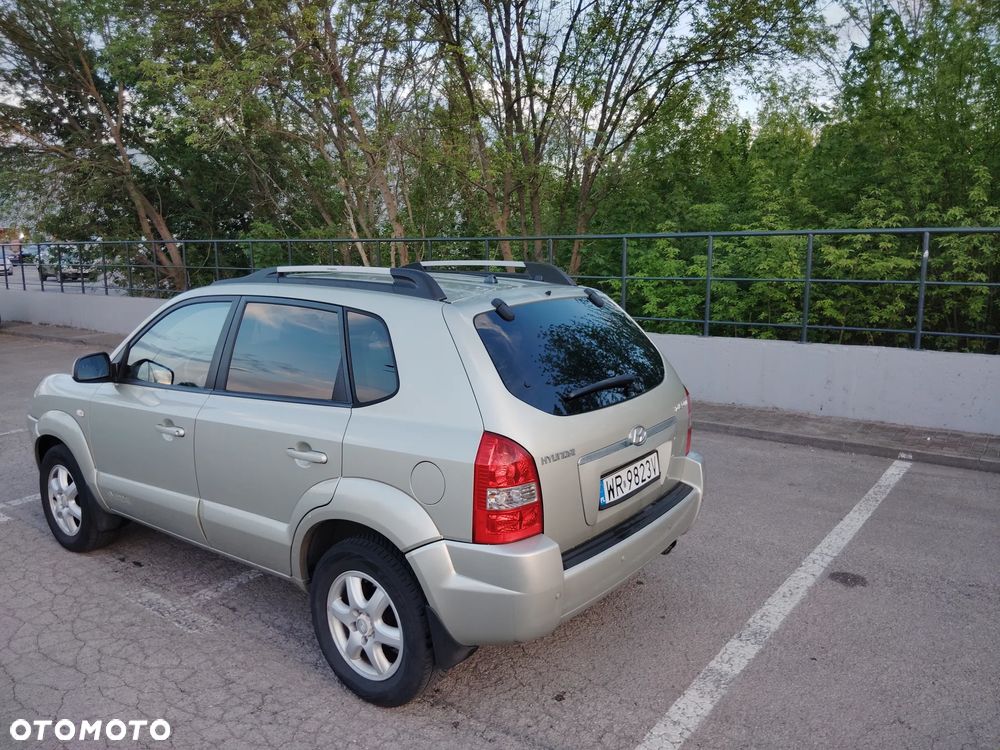 Hyundai Tucson 2.0 2WD GLS - 1