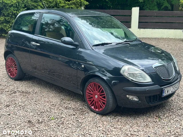 Lancia Ypsilon 1.2 16v Class - 2