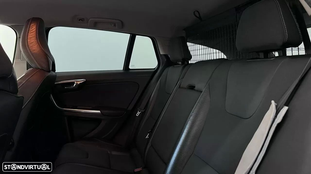 Volvo V60 1.6 D2 Drive R-Design Start/Stop - 21