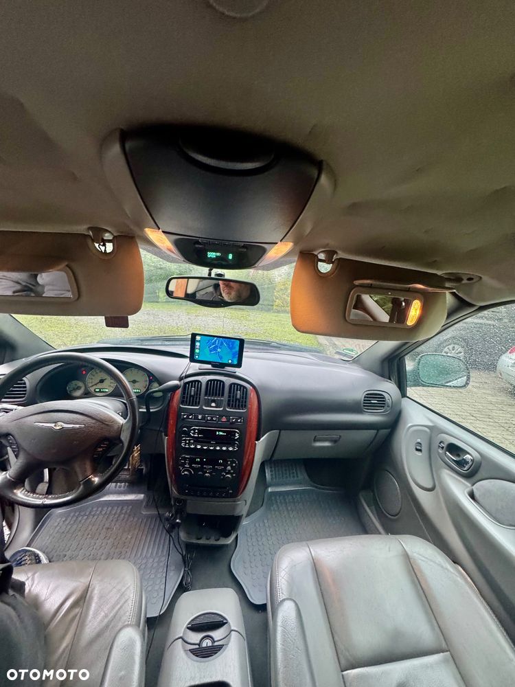 Chrysler Grand Voyager - 8