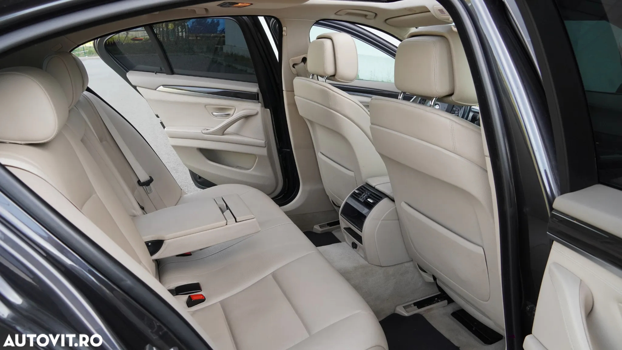 BMW Seria 5 520d - 20