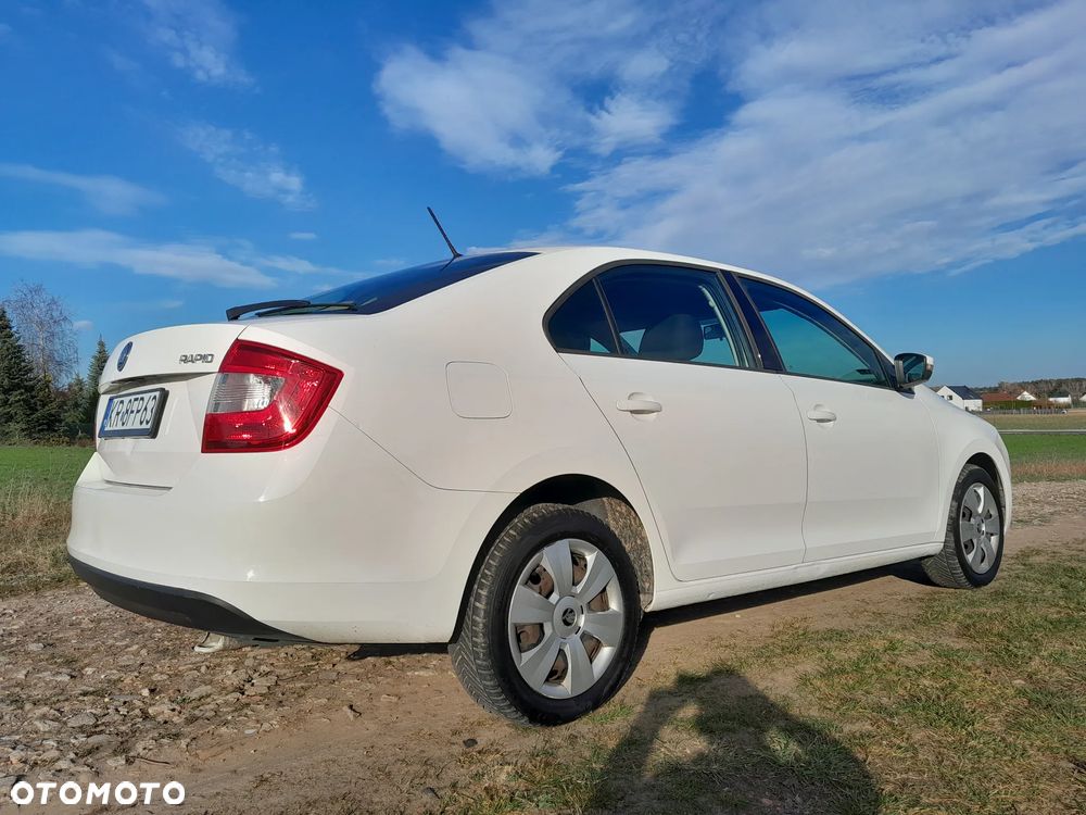 Skoda RAPID 1.2 TSI Active - 3