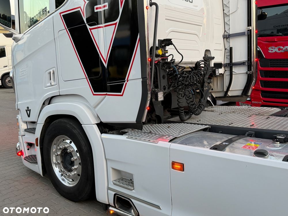 Scania Scania R650 z Niemiec bez EGR tylko SCR pełne wyposażenie FULL AIR V8 - 25