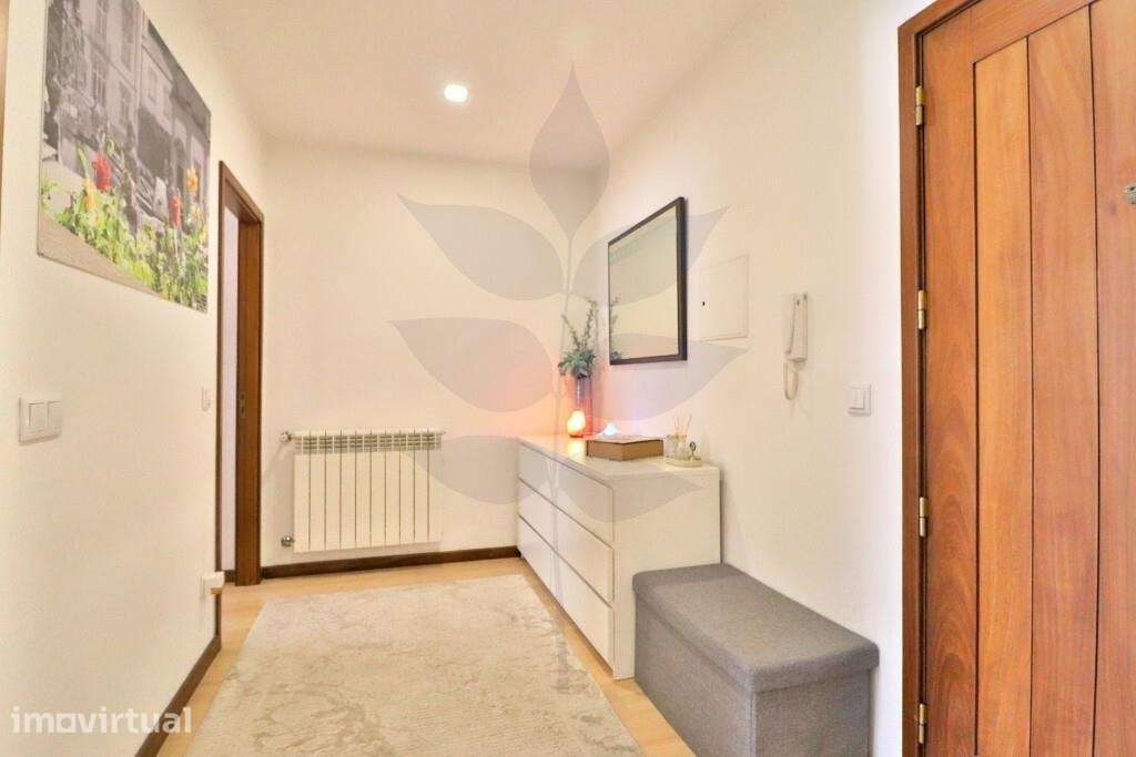 Apartamento T4 na freguesia de Lamaçães - Grande imagem: 4/44