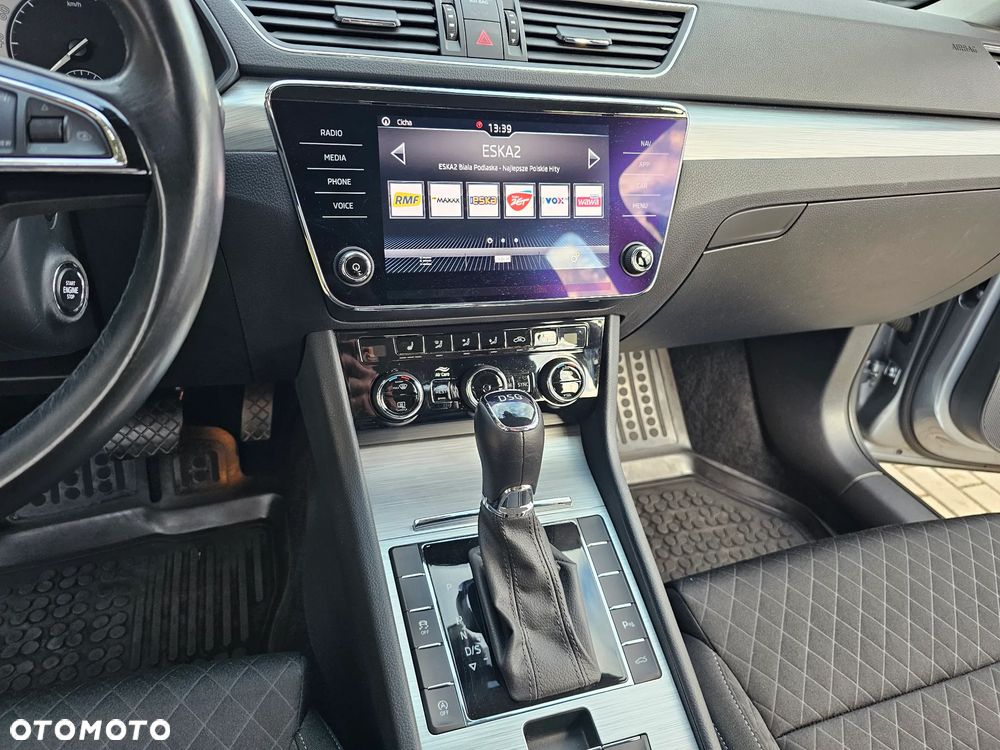 Skoda Superb 2.0 TDI SCR Style DSG - 18