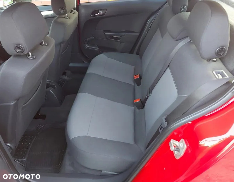 Opel Astra - 29