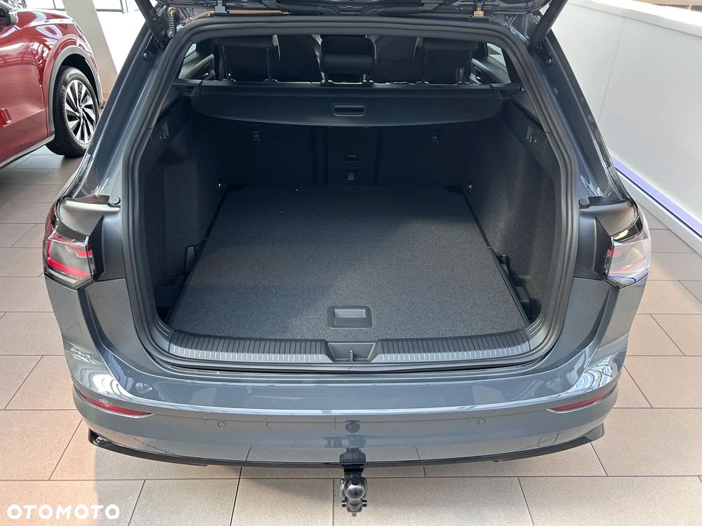 Volkswagen Golf Variant - 9