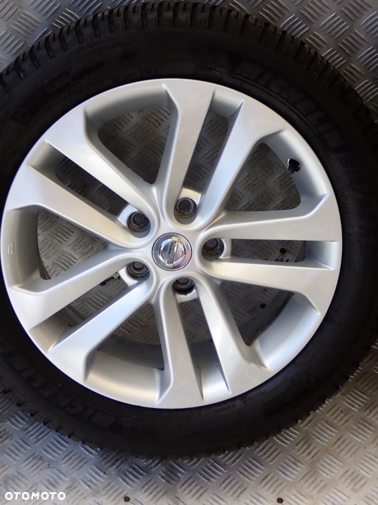 KOŁA FELGI ALUMINIOWE NISSAN 7JX17  ET 47 N 5X114,3  N45701  Z OPONAMI ALLSEASON MICHELIN 215/55/17 - 5