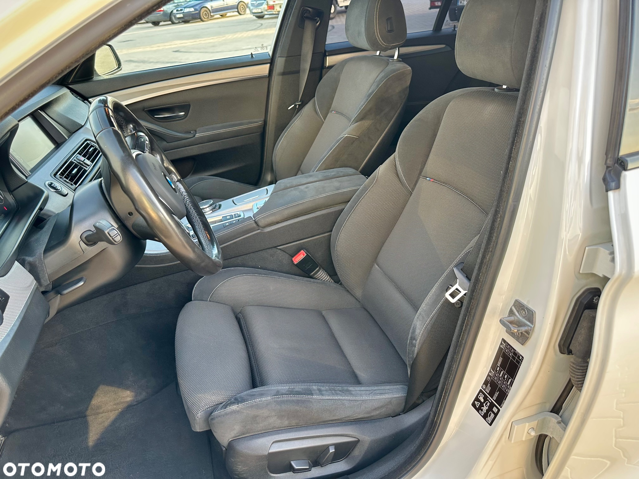 BMW Seria 5 535d xDrive Touring - 7