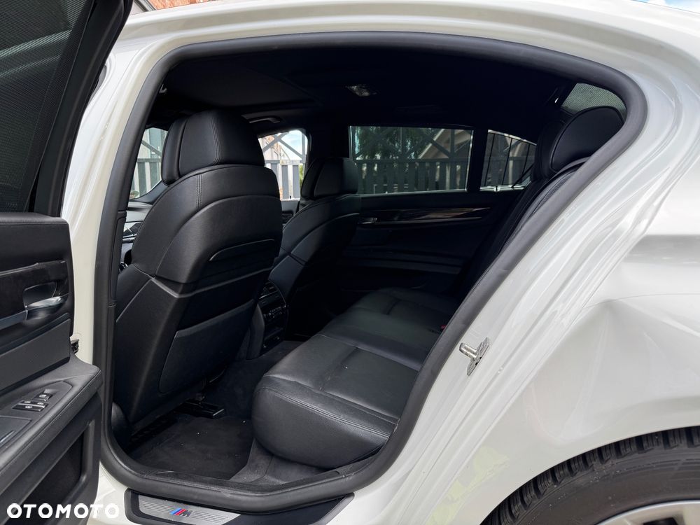 BMW Seria 7 - 10