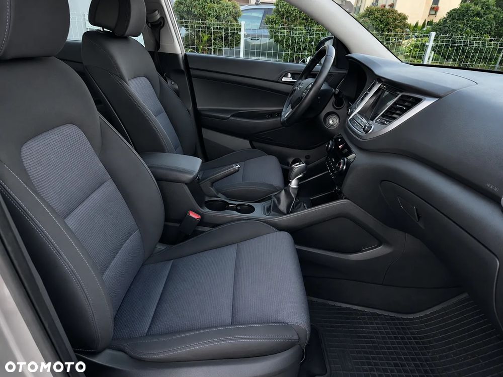 Hyundai Tucson 1.7 CRDI BlueDrive Style 2WD - 7