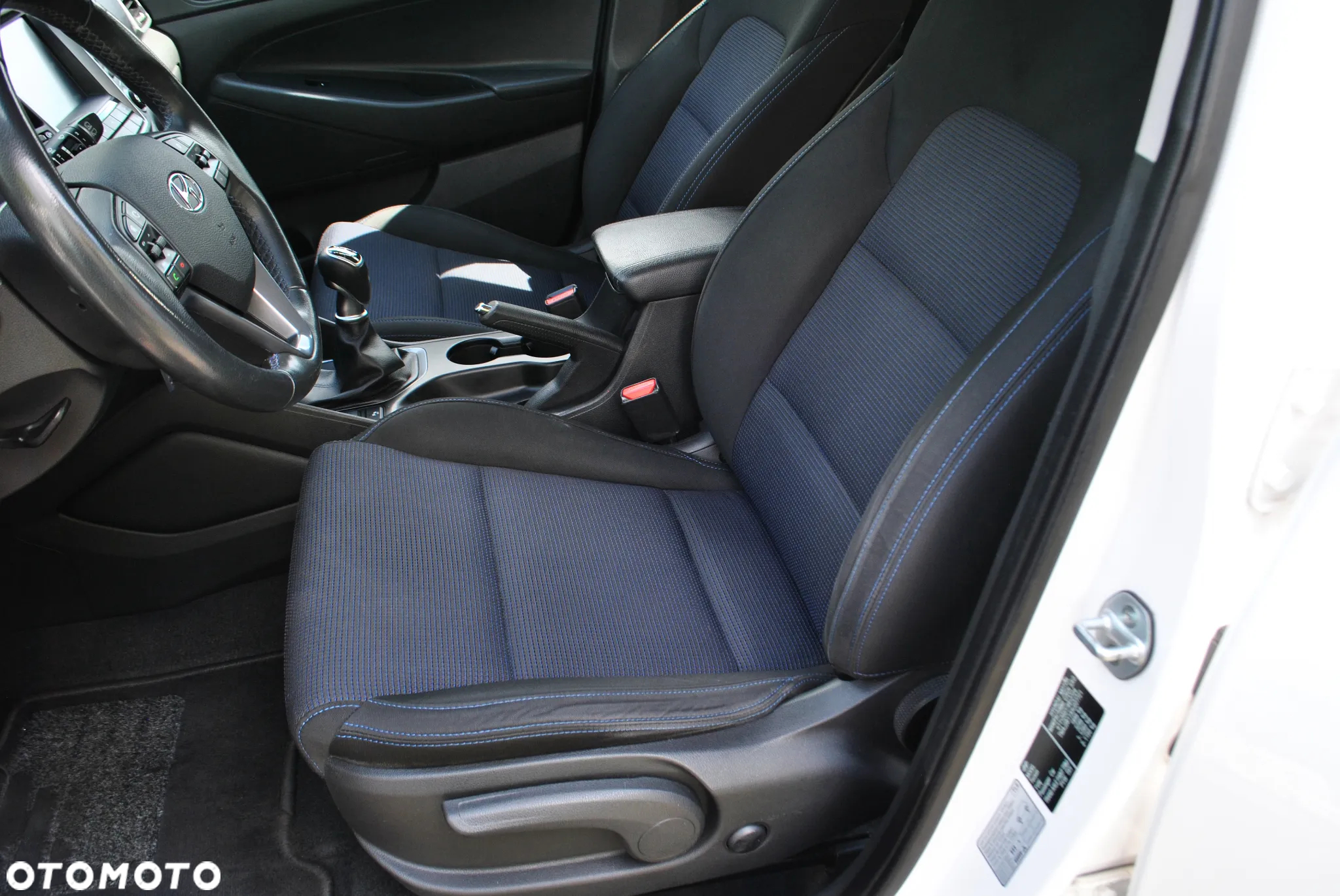 Hyundai Tucson 1.6 GDI BlueDrive Style 2WD - 25