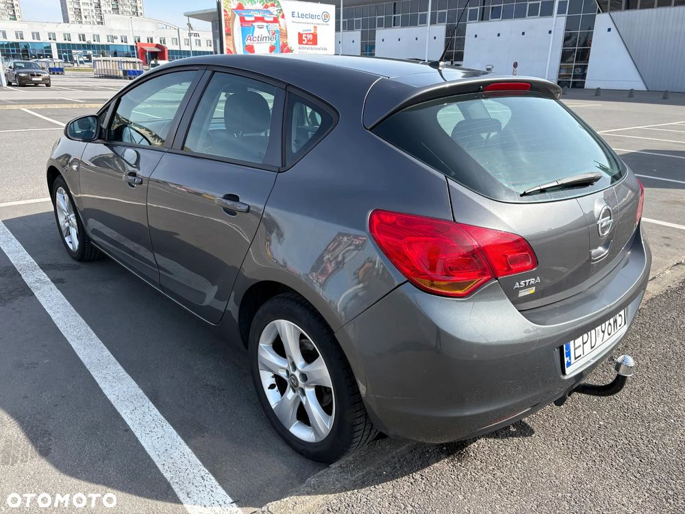 Opel Astra 1.6 Active - 9