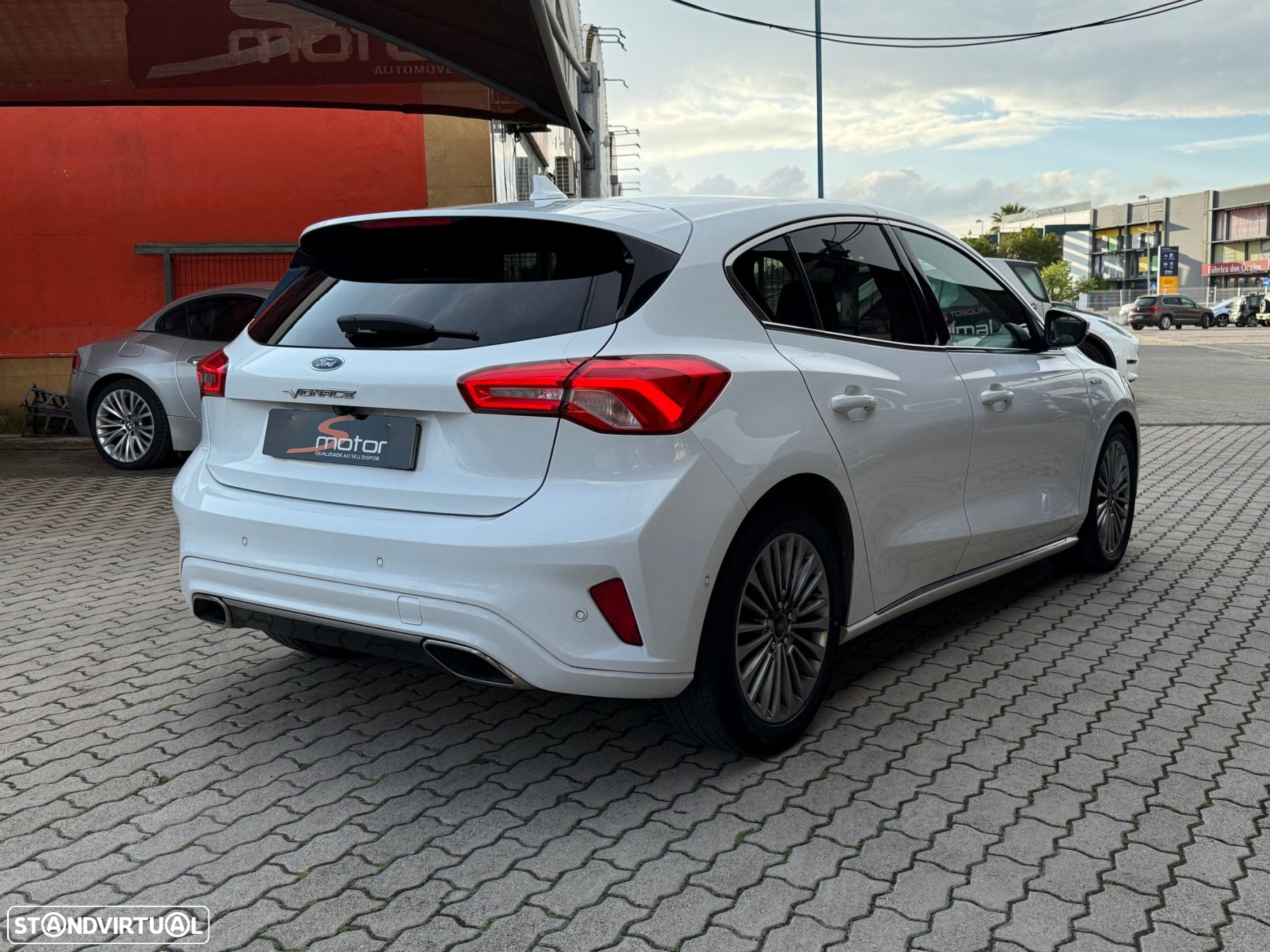 Ford Focus 1.5 TDCi EcoBlue Vignale - 4