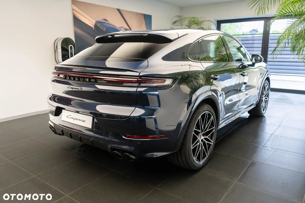 Porsche Cayenne S E-Hybrid PHEV Black Edition - 4