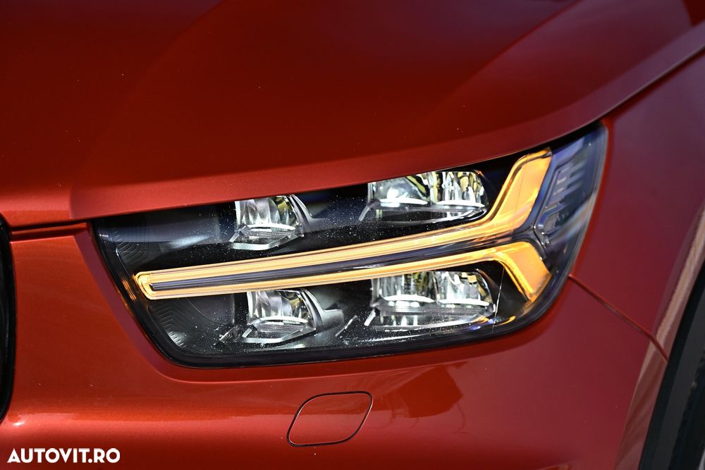Volvo XC 40 D4 AWD Geartronic R-Design - 19