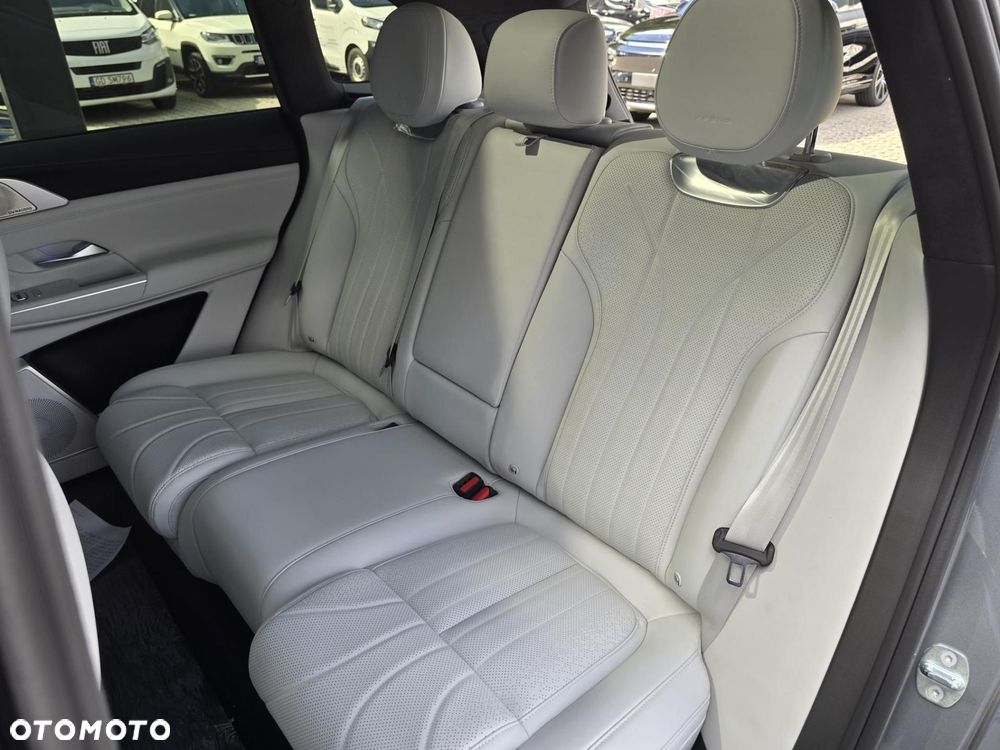 XPeng G9 94.6 kWh AWD Performance - 13