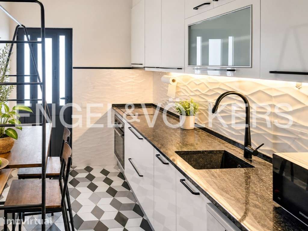 Andar de Moradia T3 Remodelado com Pátio em Faro - Grande imagem: 5/24